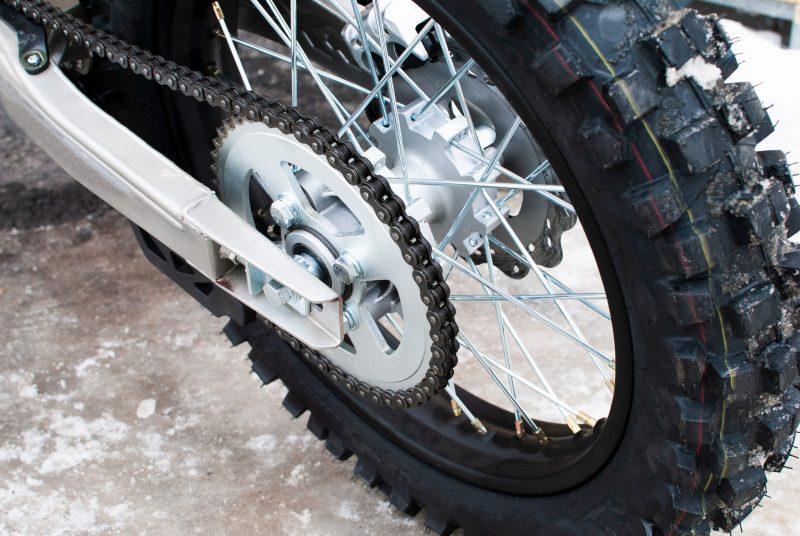 Combien coûte un kit chaîne moto ?