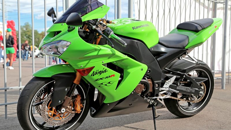 Découvrez la moto Kawasaki H2 : la plus rapide et la plus puissante