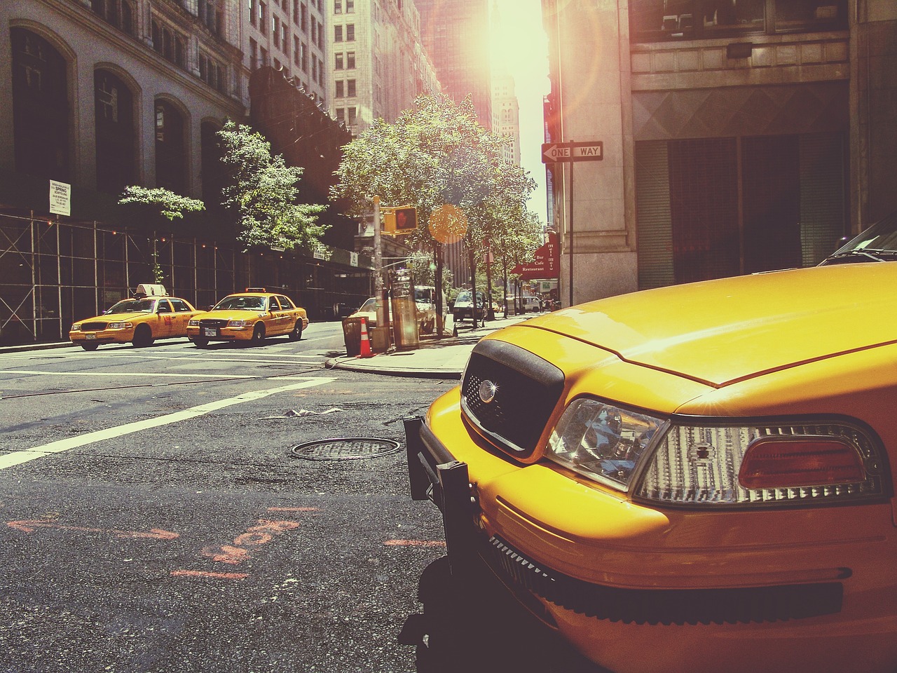 Equipement taxi : pourquoi opter pour la location ?