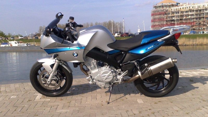 Les motos BMW : performance, luxe et innovation