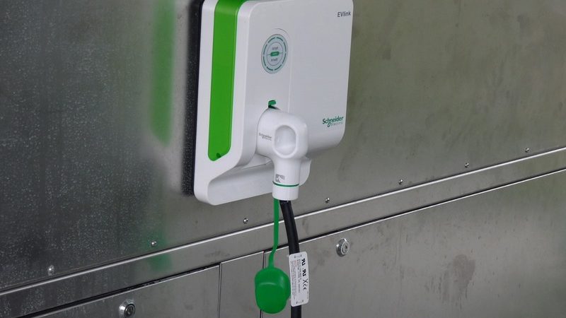 Comment choisir le bon fournisseur pour votre borne de recharge en copropriété ?