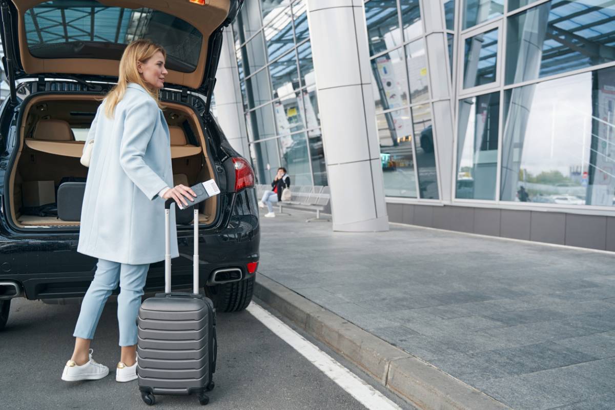 Pourquoi choisir un taxi pour vos trajets vers et depuis l’aéroport ? Les avantages à connaître