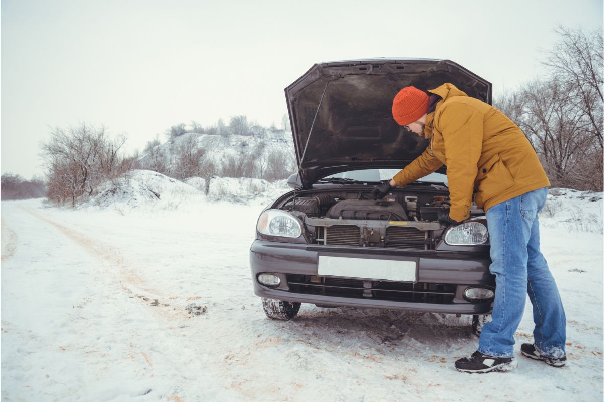 Pourquoi les batteries automobiles tombent en panne plus vite en hiver ?