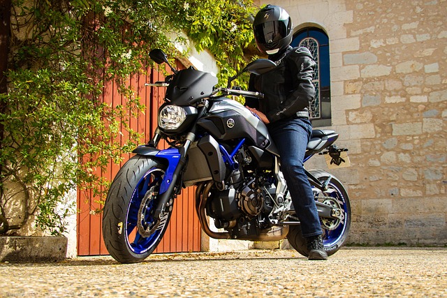 Passer les vitesses sans débrayer : conseils d’experts pour les motards